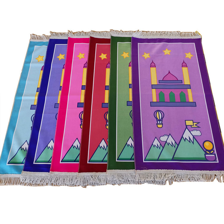 Small Arabic Prayer Mat for Kids, Child-Size Islamic Rug with Abstract Pattern