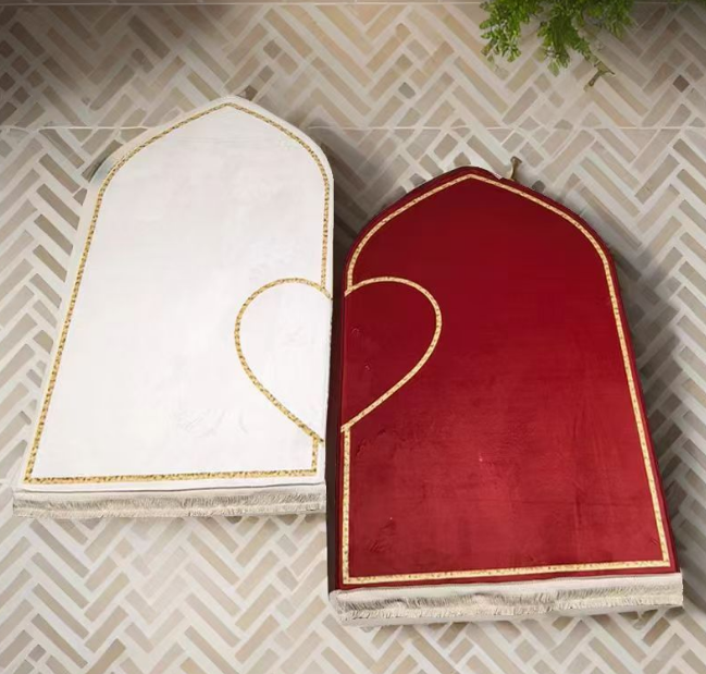Couple's Prayer Mat Set with Memory Foam, Love-Theme Design for Shared Comfort in Worship