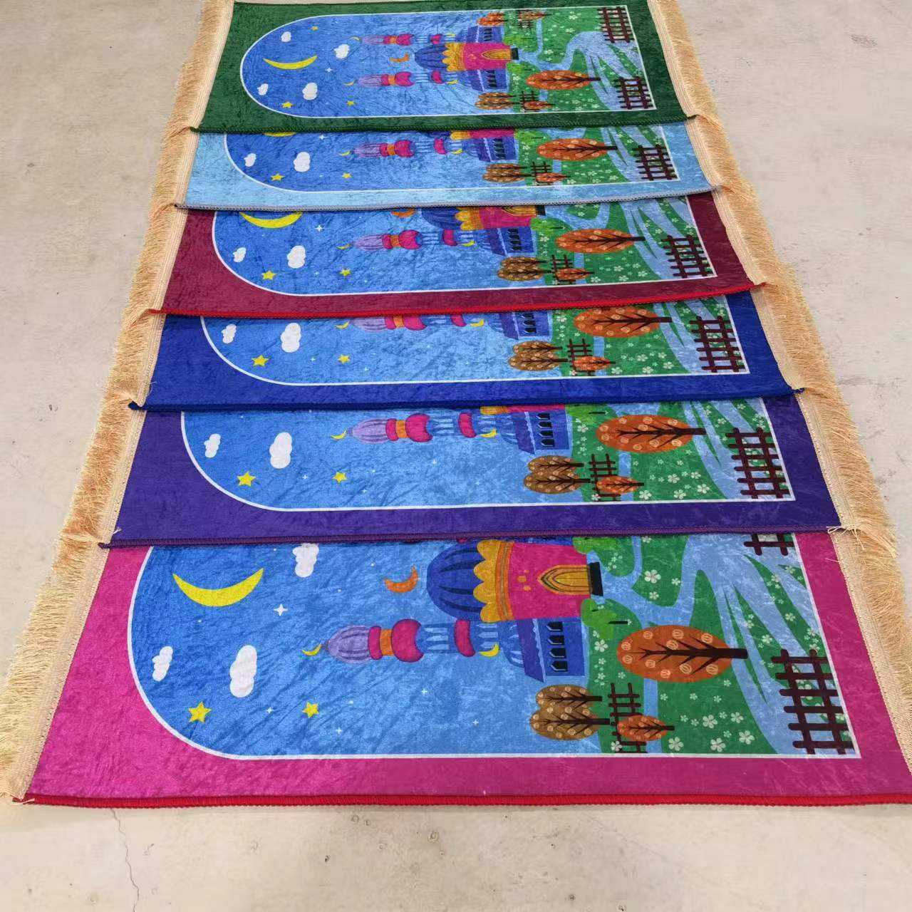 Small Arabic Prayer Mat for Kids, Child-Size Islamic Rug with Abstract Pattern