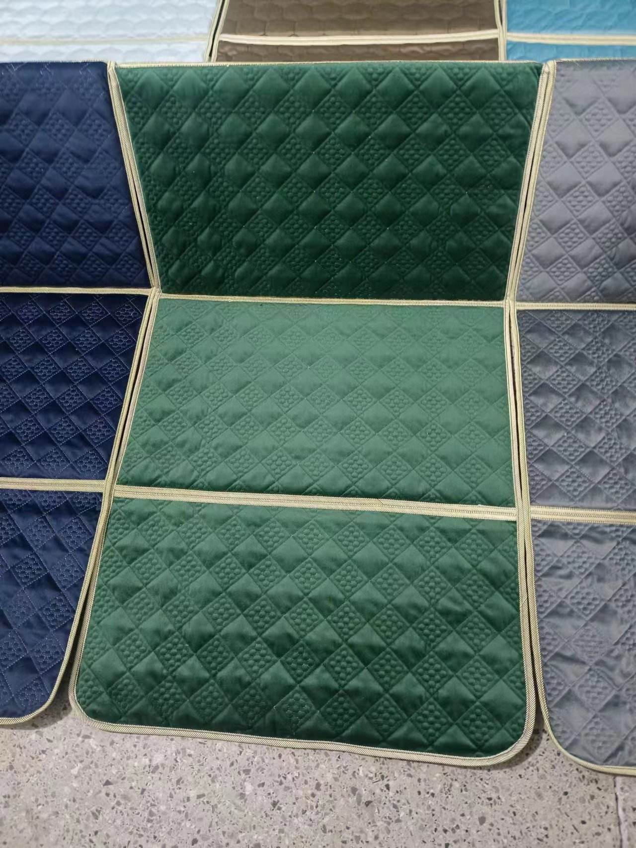 Kids Prayer Gift Set with Sponge Padding, Foldable Travel Mat & Carry Bag for Children