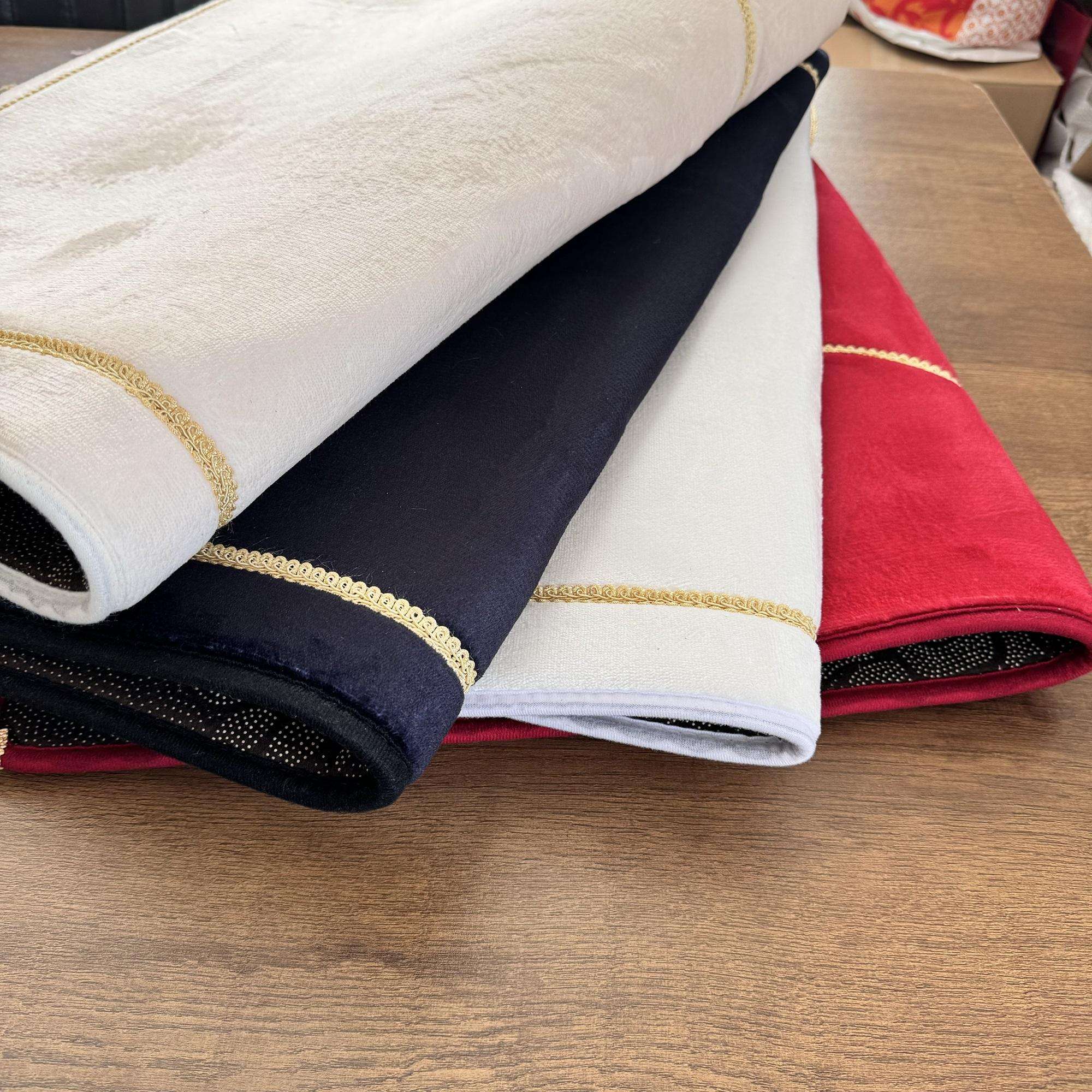 Couple's Prayer Mat Set with Memory Foam, Love-Theme Design for Shared Comfort in Worship