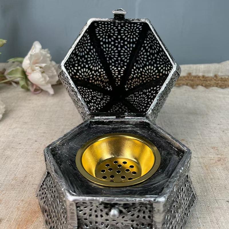 Arabesque Desktop Incense Burner - Minimalist Iron Craft for Home & Islamic Decor